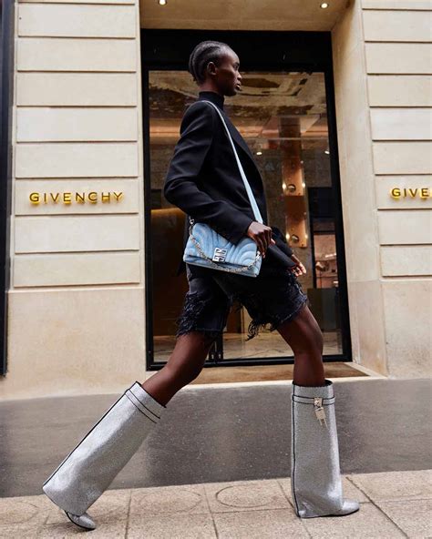 shark tooth givenchy stivali|Givenchy’s iconic boot is the star of the fashion house’s new .